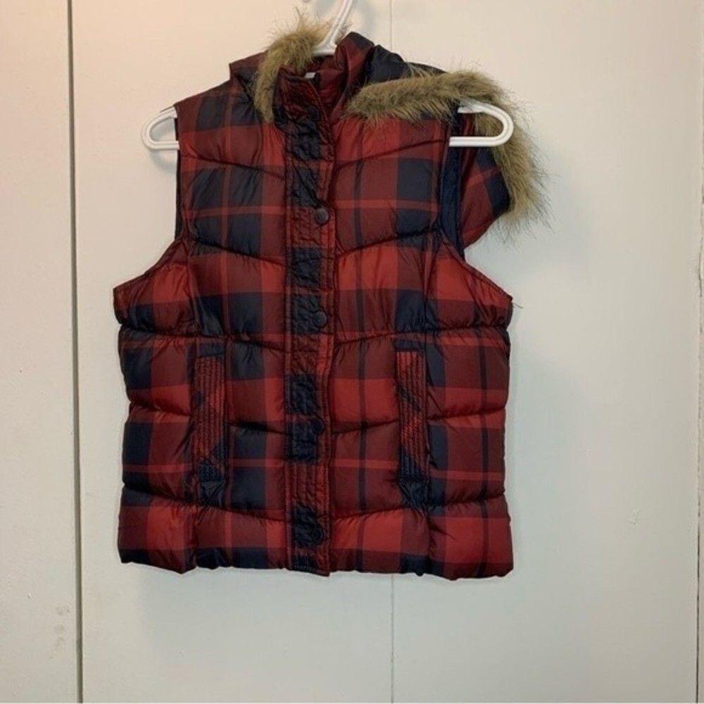 Arizona Jeans Co Red Plaid Puffer Vest Size Medium